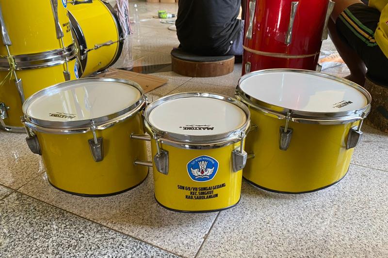 Jual Perlengkapan Drumband di Ende