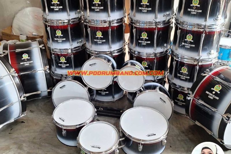 Jual Drum Band di Surabaya dengan Bonus Gratis Stiker Logo Sekolah!