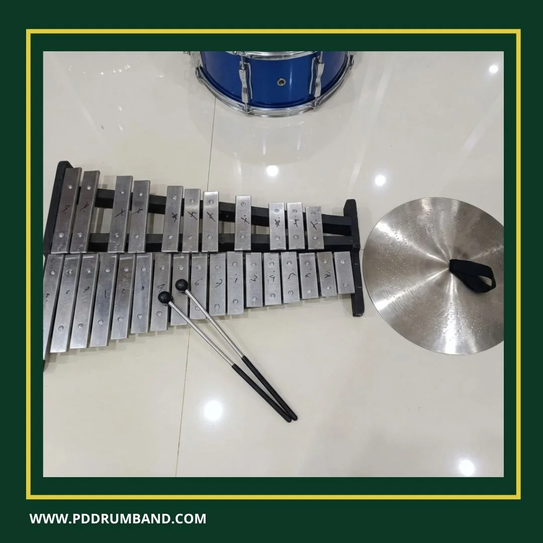 Marchingbell dan Cymbal untuk Variasi Pertunjukan